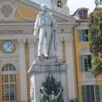 Statuen af Giuseppe Garibaldi på Place Garibaldi i Nice